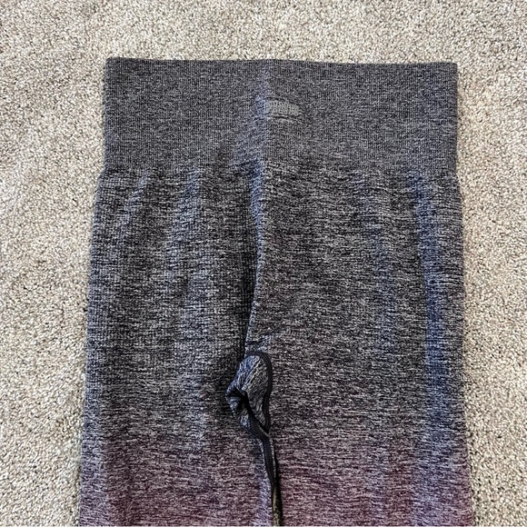 Pink Victoria's Secret Cool & Comfy Fit Leggings Crop Ombre Gray Pink Women's M, - Picture 13 of 16